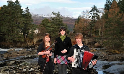 Charlotte Gunn, Morvyn Menzies, Jack McRobbie, foto David W. Robertson